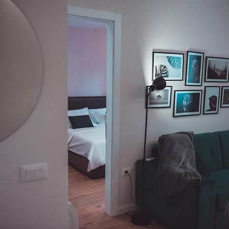 Tam Skanderbeg Square City Center Apartment No2 Tiranë Ngoại thất bức ảnh