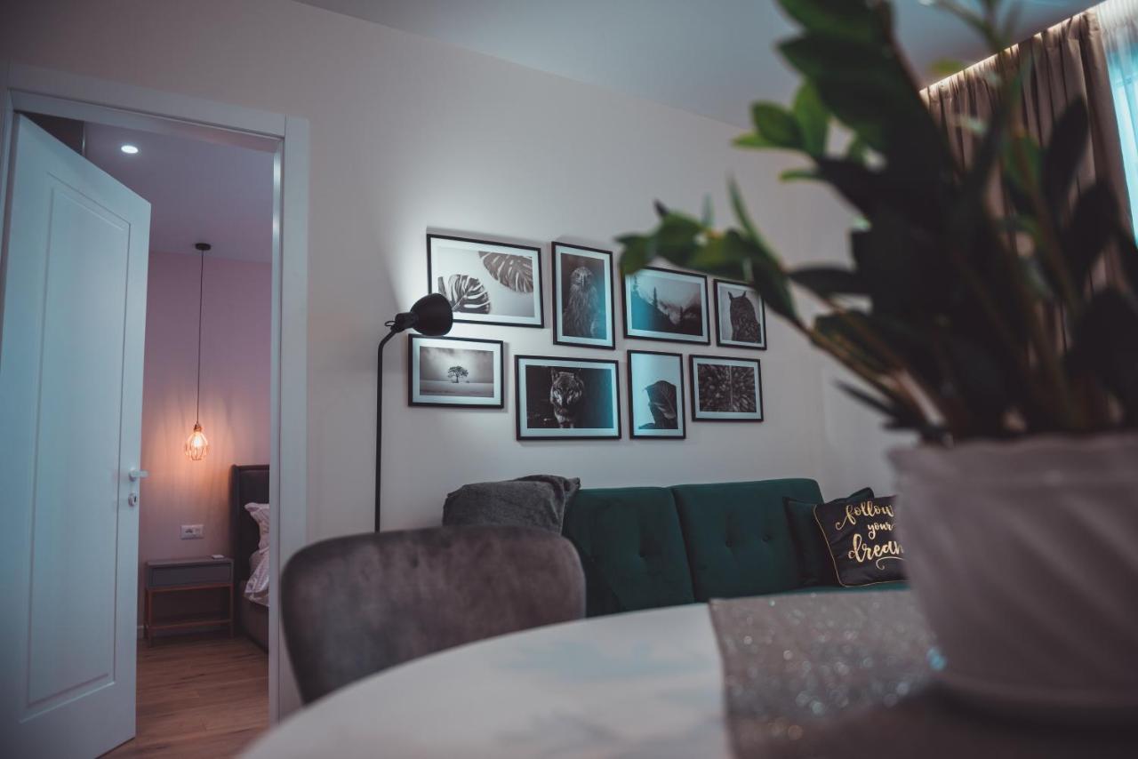 Tam Skanderbeg Square City Center Apartment No2 Tiranë Ngoại thất bức ảnh
