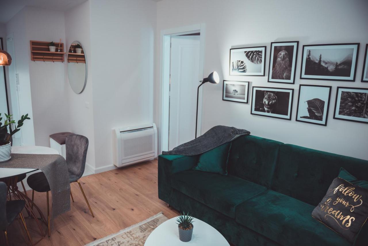 Tam Skanderbeg Square City Center Apartment No2 Tiranë Ngoại thất bức ảnh